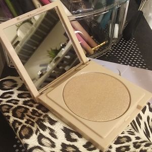 Persona Cali Glow Highlight in Zuma